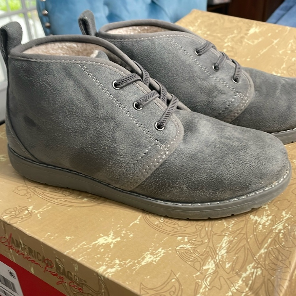 Boys boots
